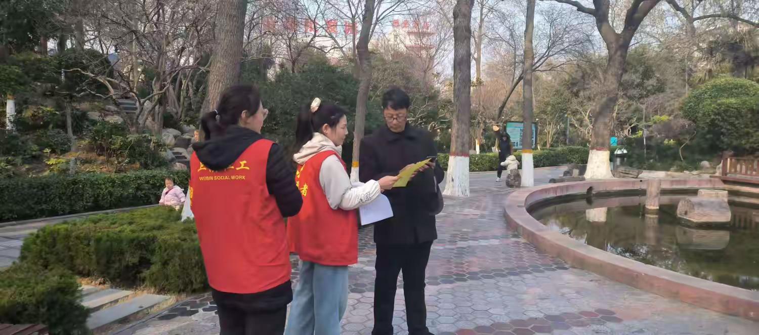 新乡市卫滨区法学会自由路街道新乐社区服务点开展反诈普法活动.jpg