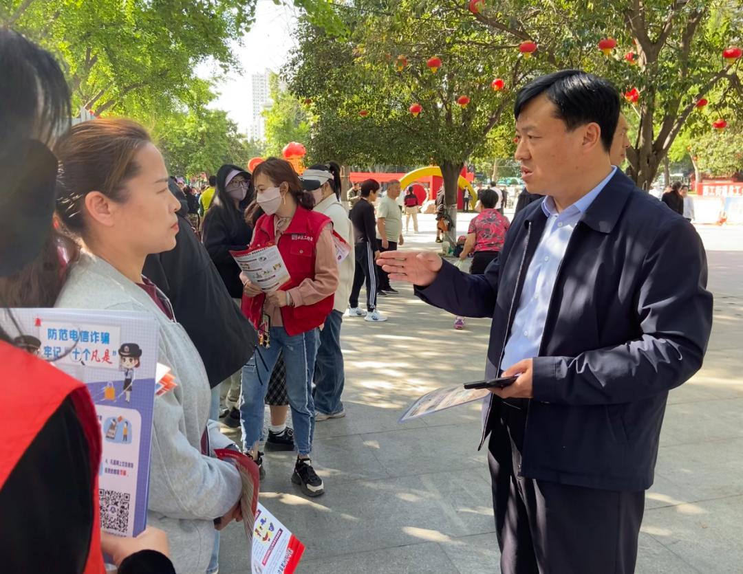 西工区法学会组织法学专家开展“全民国家安全教育，走深走实十周年”普法宣传活动