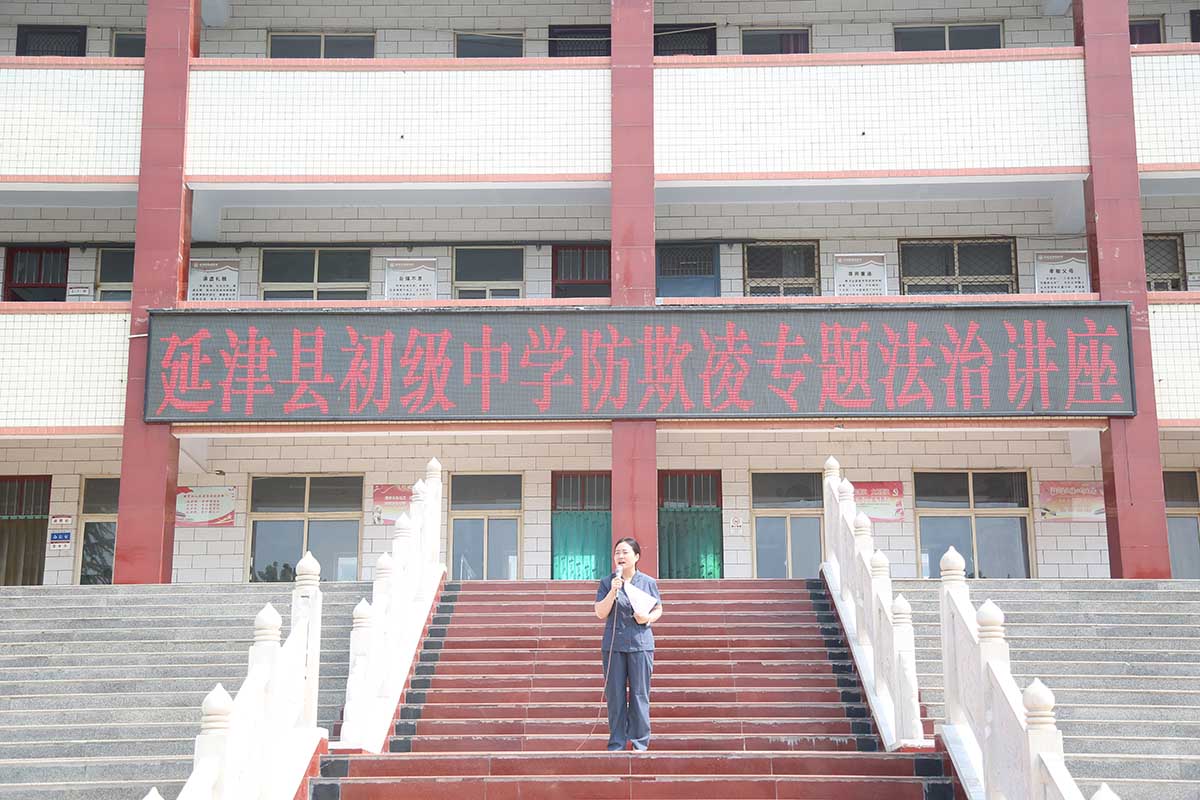 01.jpg